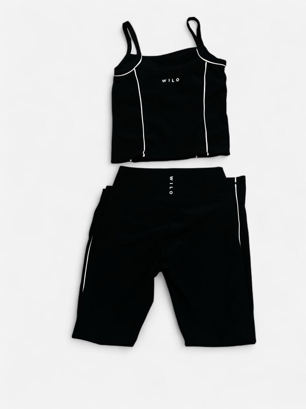 WILO Black Piped Tank Top and leggings set